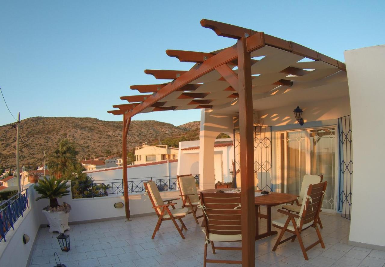Blue & White Maisonette Over The Sea Near Sounio Sounion Bagian luar foto