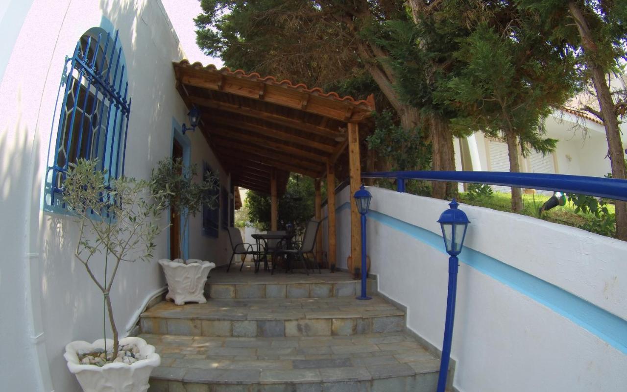 Blue & White Maisonette Over The Sea Near Sounio Sounion Bagian luar foto