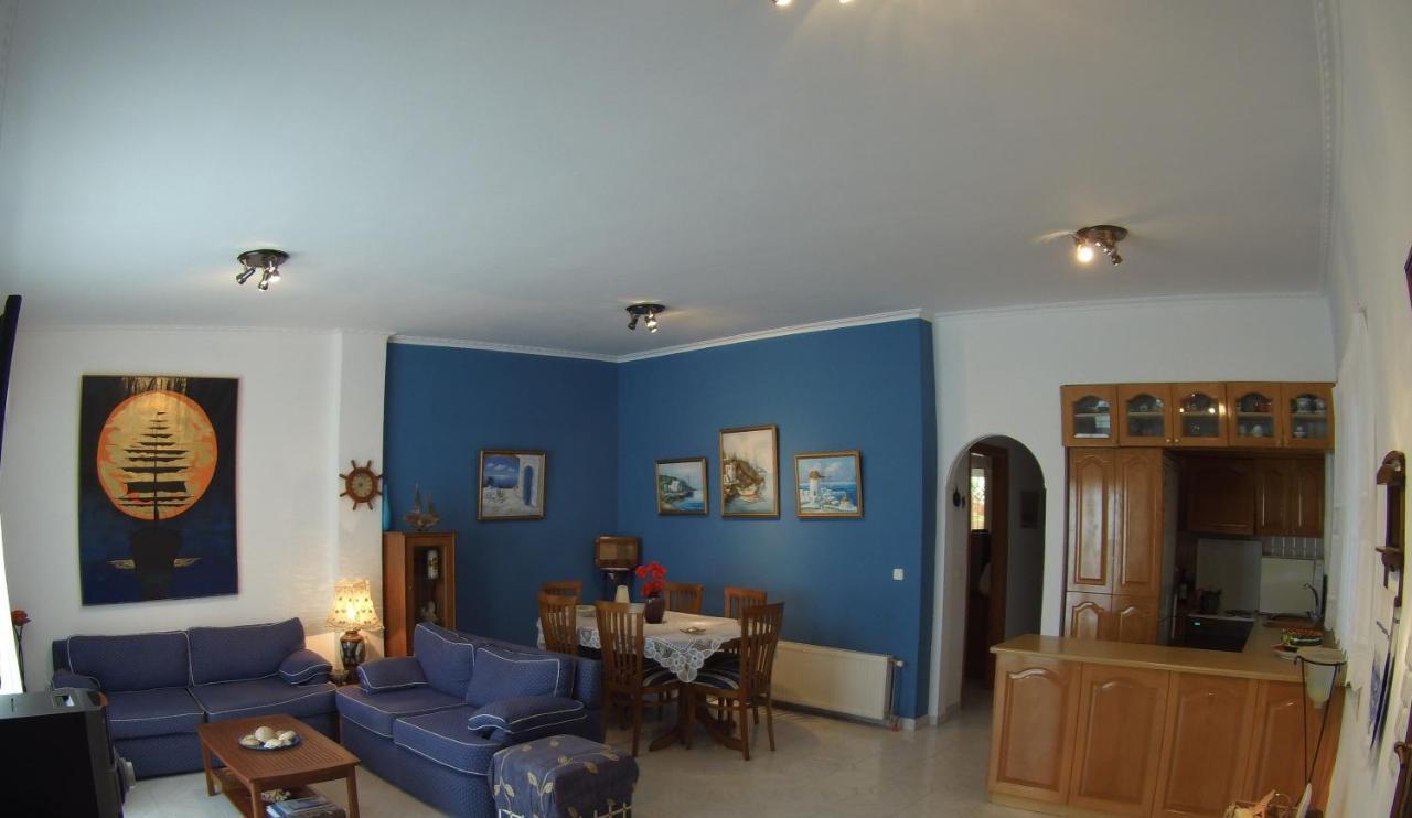 Blue & White Maisonette Over The Sea Near Sounio Sounion Bagian luar foto