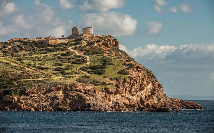 Blue & White Maisonette Over The Sea Near Sounio Sounion Bagian luar foto