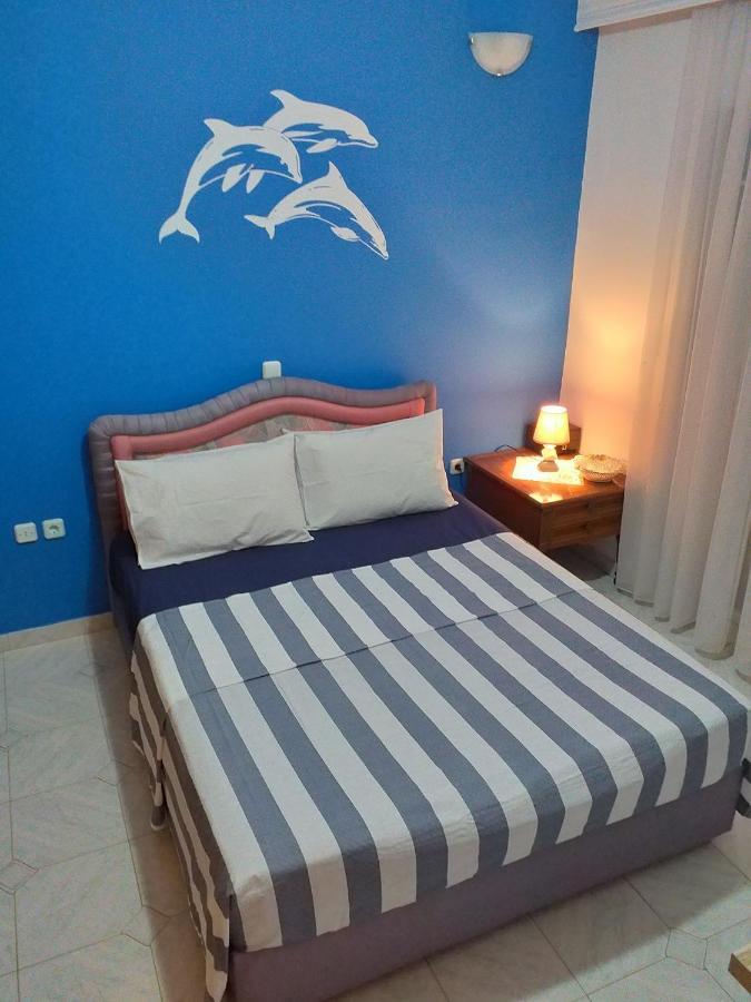 Blue & White Maisonette Over The Sea Near Sounio Sounion Bagian luar foto